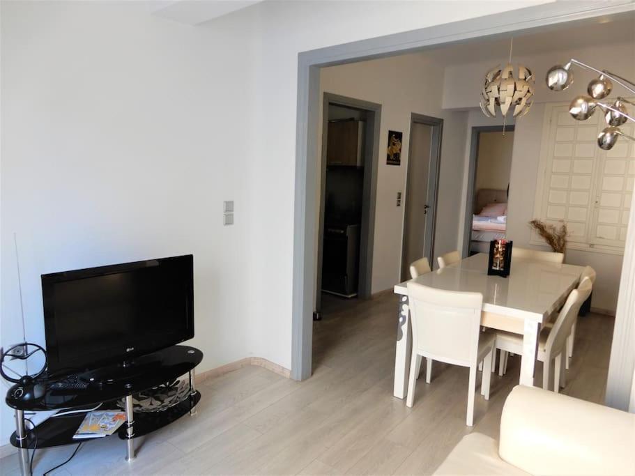 A-07! 2' Walk 2 Acropolis Museum! 2Br-Sunny Terrace! Extra Fees For 2Nd Room Athen Eksteriør billede